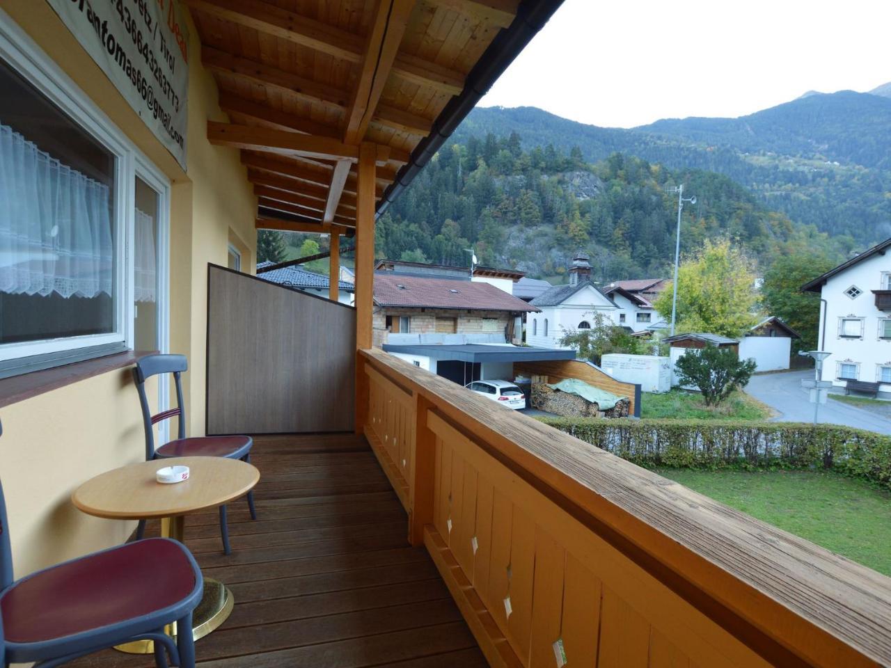 Cozy Apartment In Oetz Close To Ski Area Exterior photo