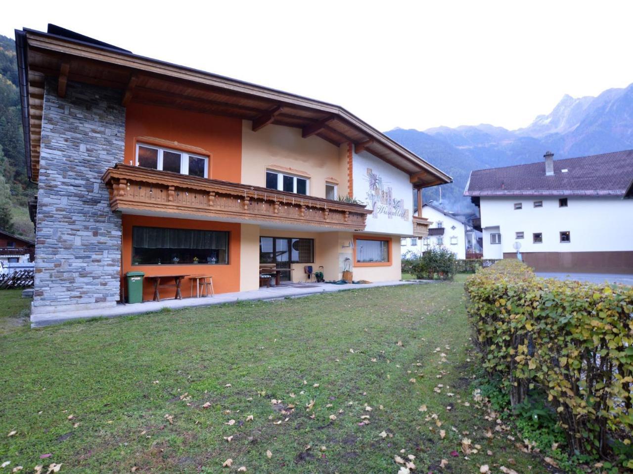 Cozy Apartment In Oetz Close To Ski Area Exterior photo