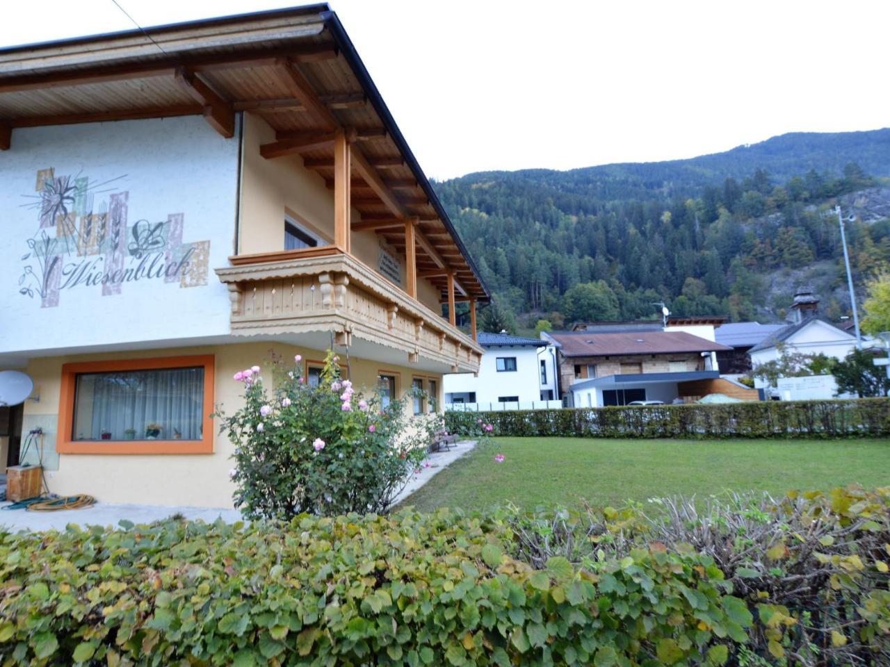 Cozy Apartment In Oetz Close To Ski Area Exterior photo